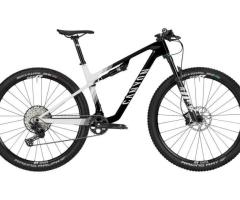 2025 Canyon Lux World Cup CF 8 Mountain Bike (ZONACYCLES)
